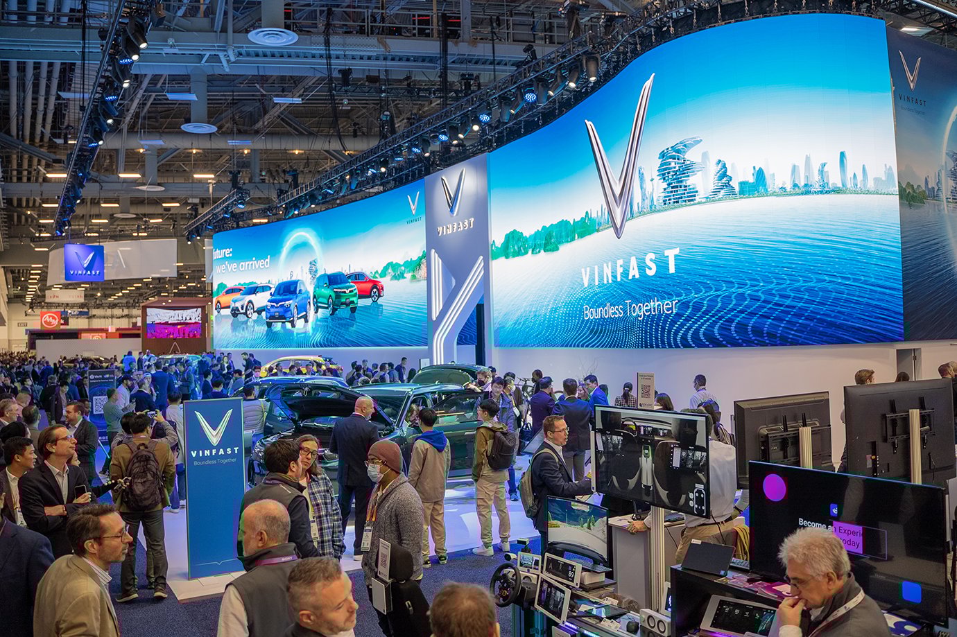 VinFast at CES Template Banner2 cropped