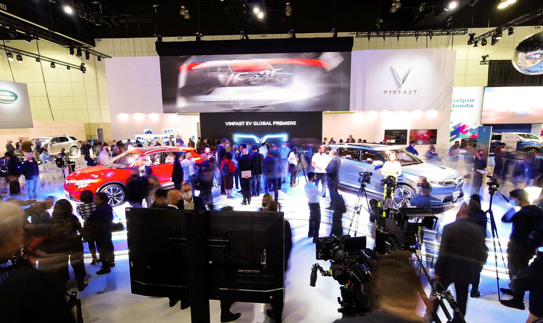 VINFAST LA Autoshow template D1 compressed